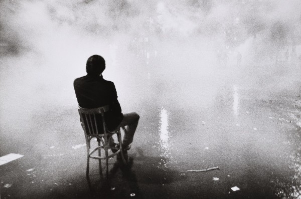 Claude Dityvon, Seated Man, Paris, 25 Mai 1968, estimate: 1 000-2 000 €. Claude Dityvon, Seated Man, Paris, 25 Mai 1968, estimate: 1 000-2 000 €.